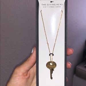 New The Giving Key Necklace